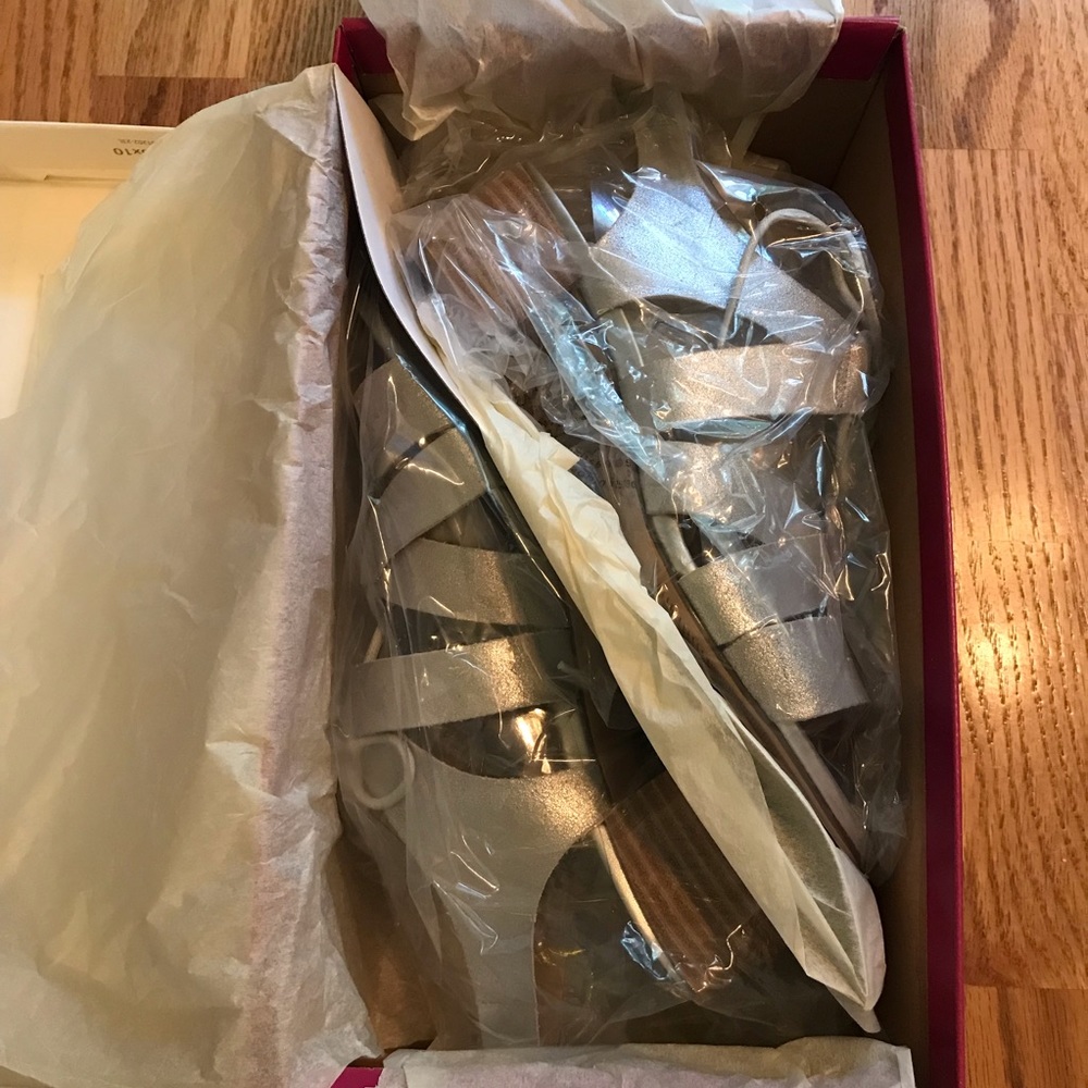 NIB Naturalizer Felicity Silver Sandal 5.5M - Picture 11 of 13
